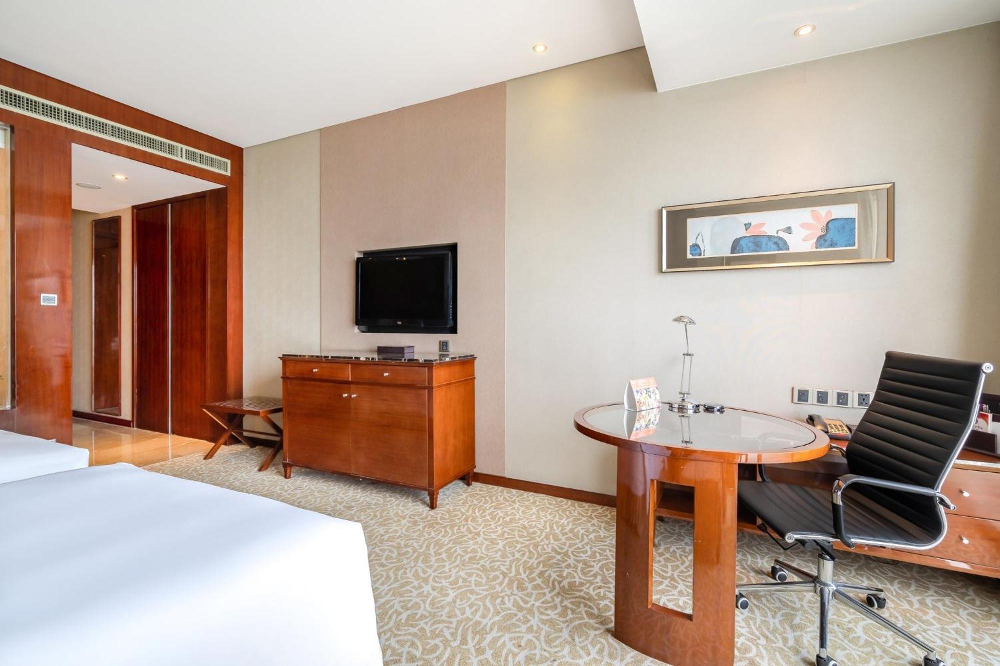 Hotel Crowne Plaza Zhenjiang By Ihg Extérieur photo