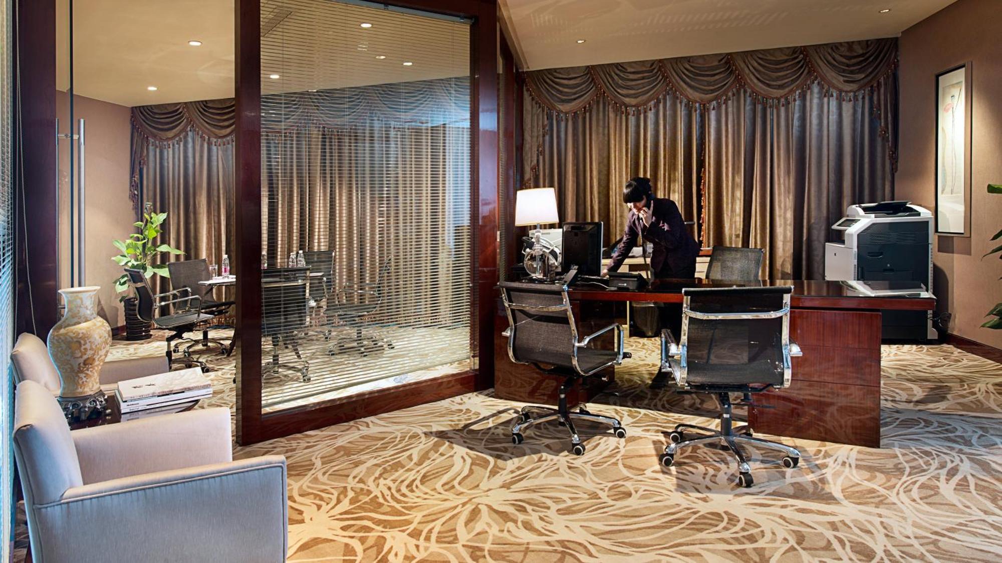Hotel Crowne Plaza Zhenjiang By Ihg Extérieur photo