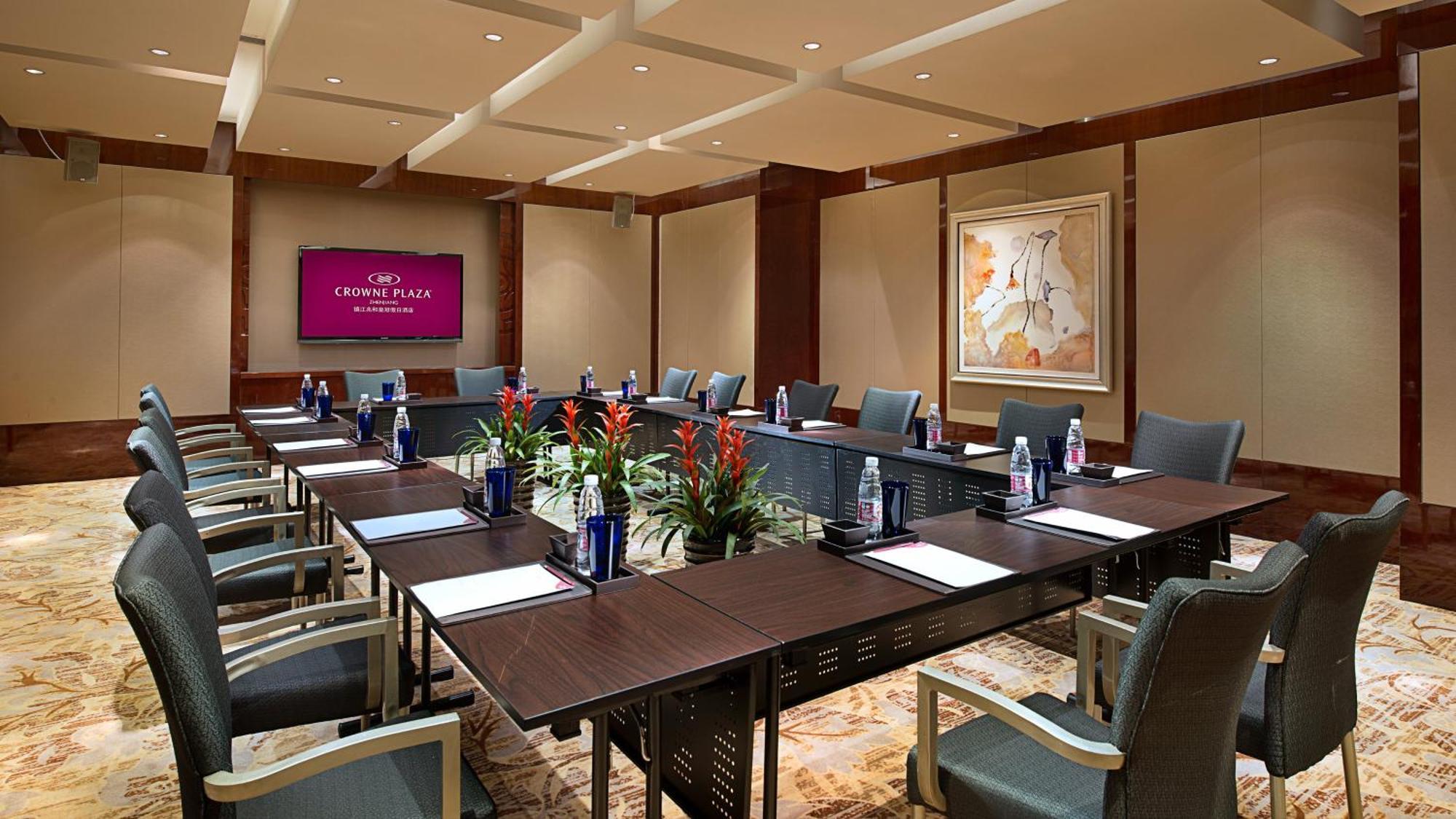 Hotel Crowne Plaza Zhenjiang By Ihg Extérieur photo