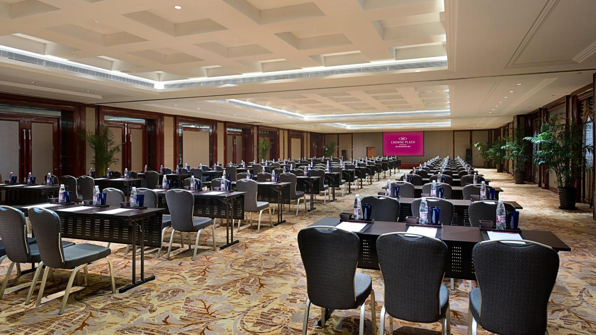 Hotel Crowne Plaza Zhenjiang By Ihg Extérieur photo